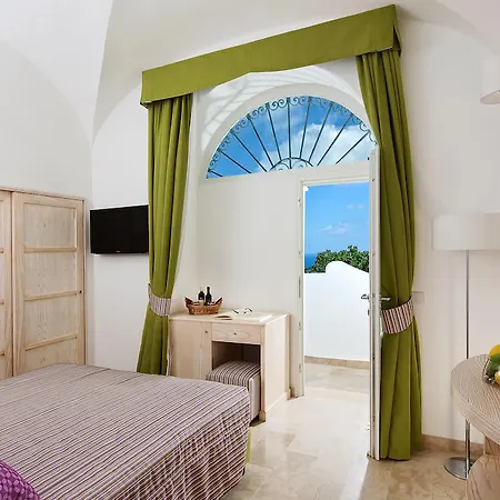 Wine Hotel 3*
